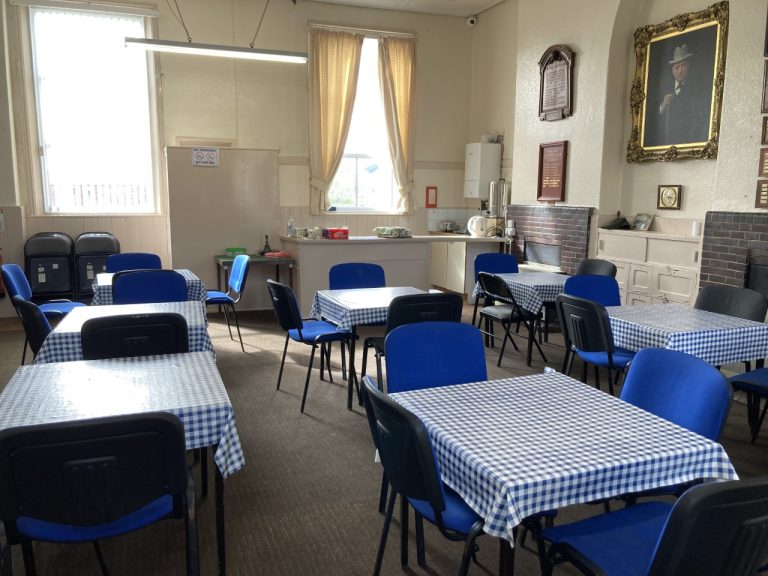 Peers social room 2